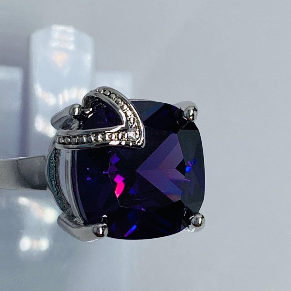 🌟Host Pick🌟 Amethyst Silver Ring - Picture 3 of 6